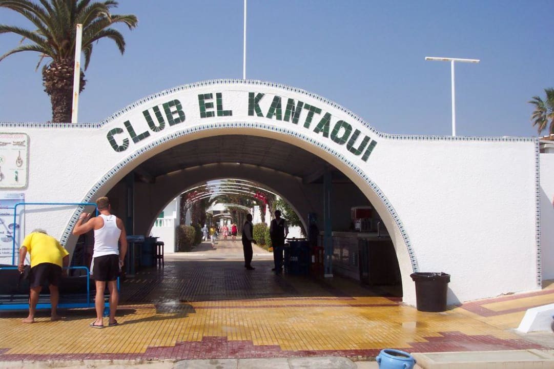Beach-bar und Durchgang zum Strand El Mouradi Club Kantaoui