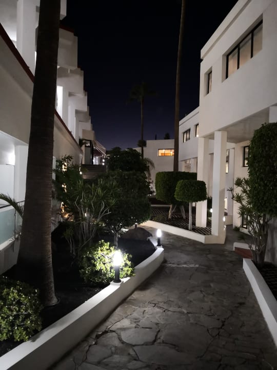 Gartenanlage Alexandre Hotel Gala