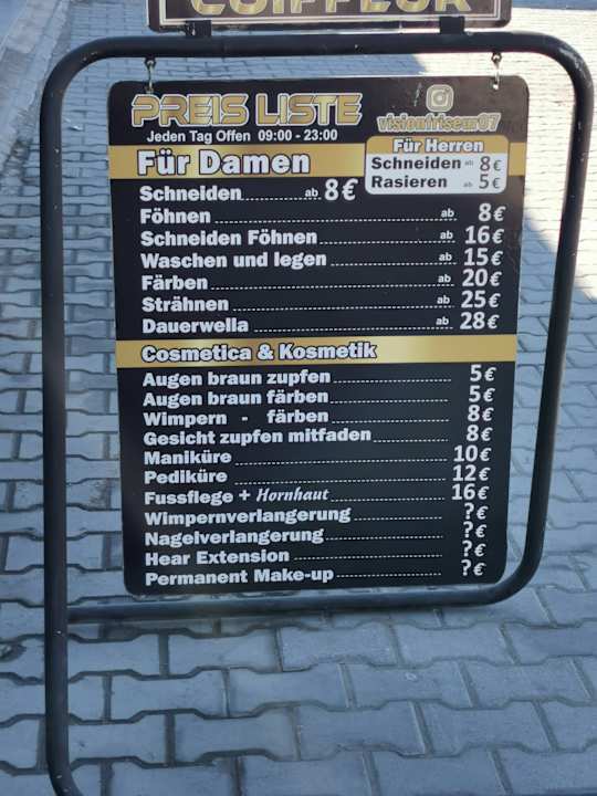 Sonstiges Kamelya Aishen Club