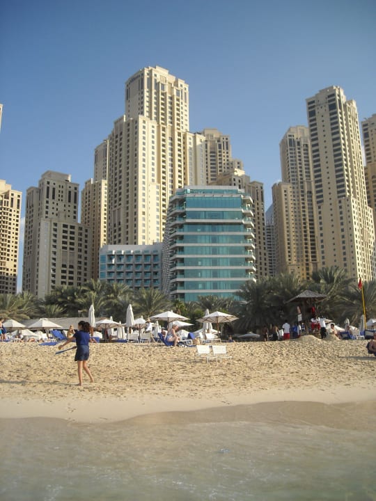 Vom Strand aus Hilton Dubai The Walk