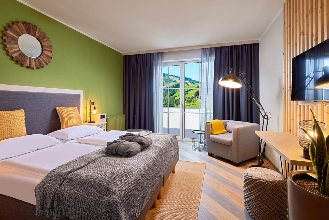 Zimmer ever.grün KAPRUN 