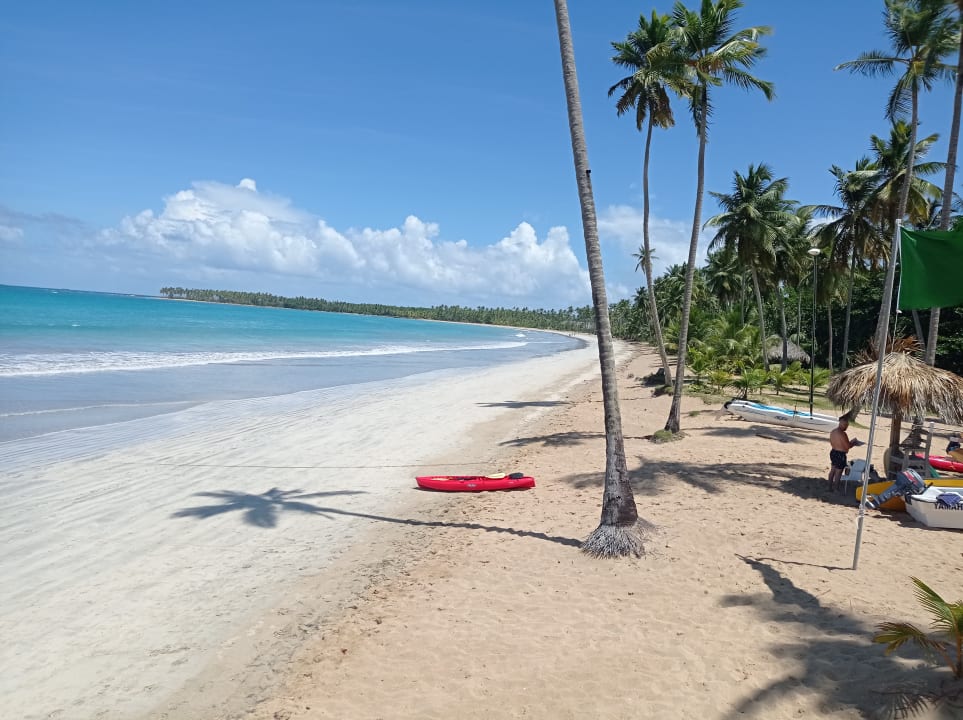 Strand Viva V Samana by Wyndham – Adults Only