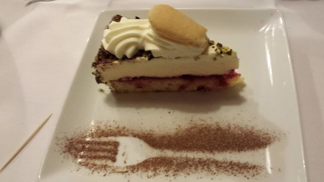 Schön und lecker Topfentorte Hotel Mölltaler