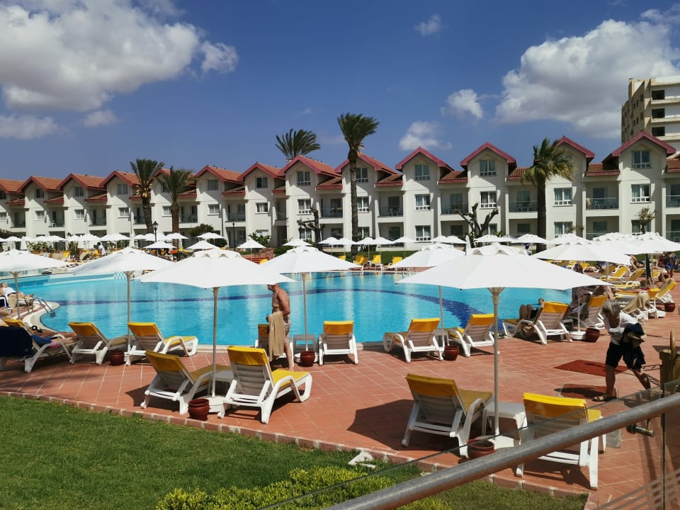 Pool Salamis Bay Conti Resort Hotel & Casino