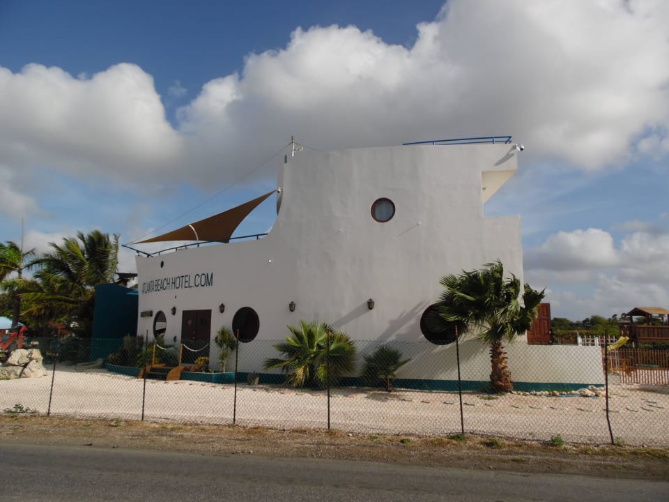 Kleines Hotel in Schiffsform Atlanta Seaview Hotel