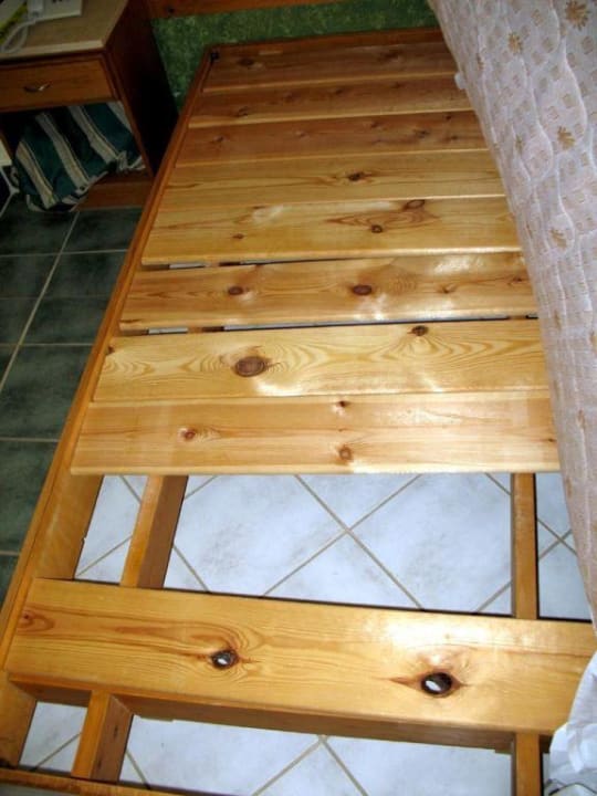 Bett Brayka Bay Resort