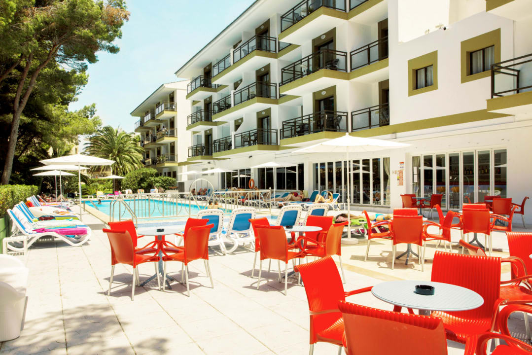 Pool Guya Wave Hotel