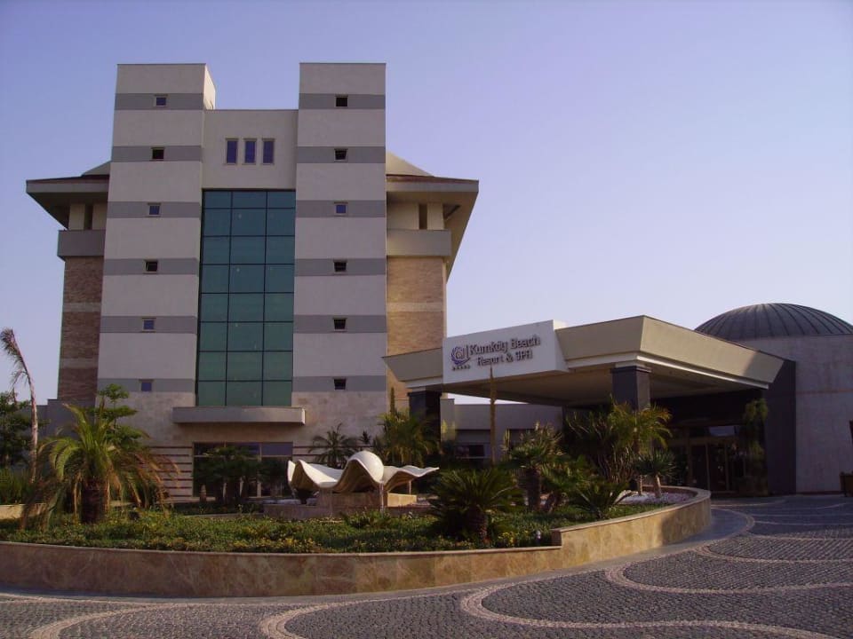 L'entrée de l'hôtel Sunis Kumköy Beach Resort Hotel & Spa