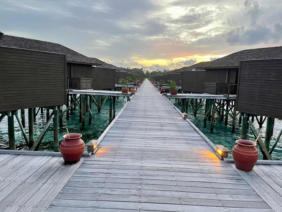 Zimmer Meeru Maldives Resort Island