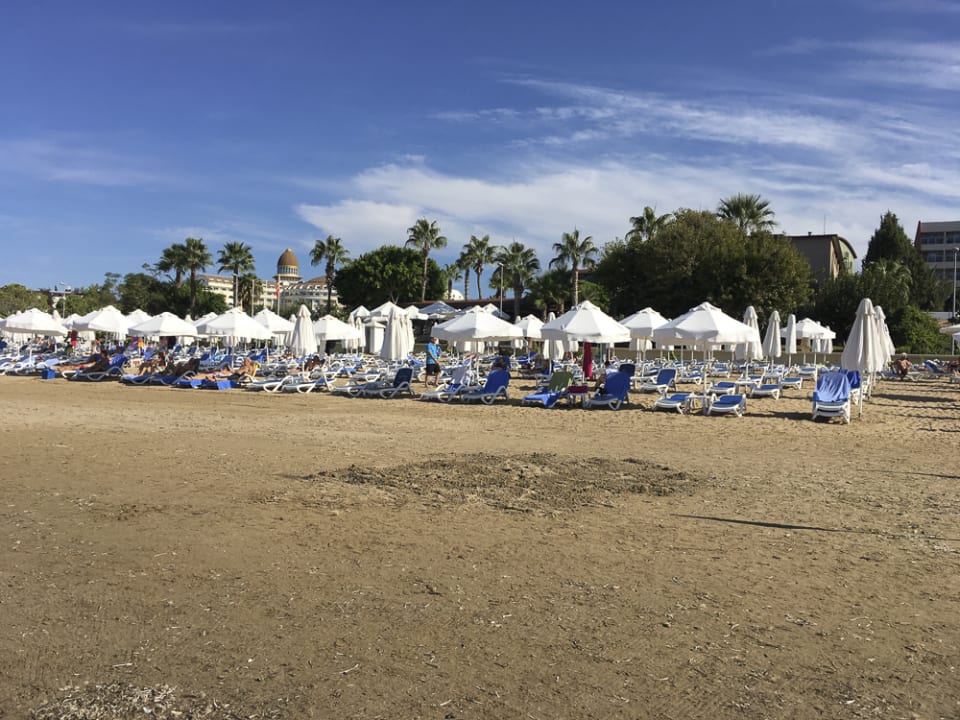 Strand Hotel Grand Side