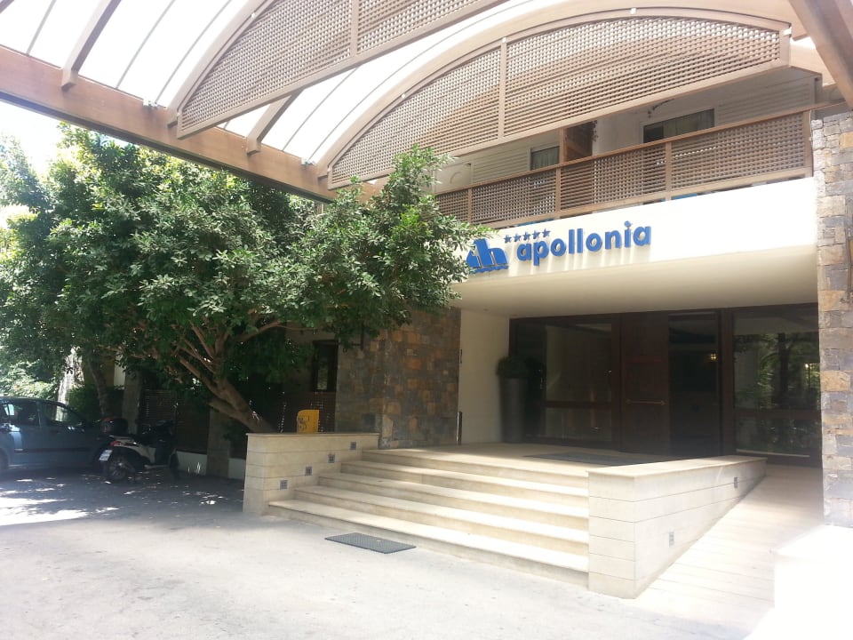 Haupteingang Apollonia Beach Resort & Spa