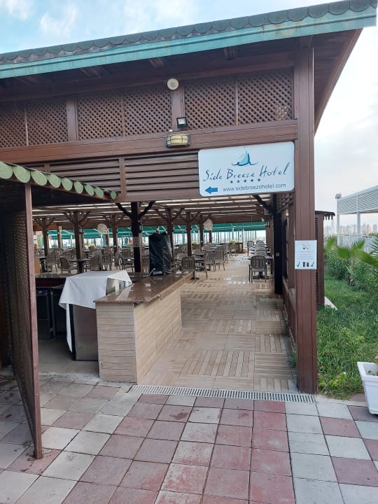 Gastro Side Breeze Hotel