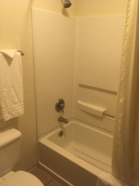 Zimmer Super 8 by Wyndham Bloomfield