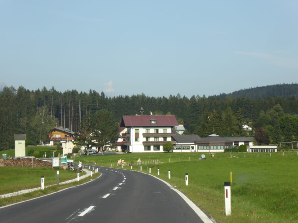 Außenansicht Hotel Berghof Mitterberg