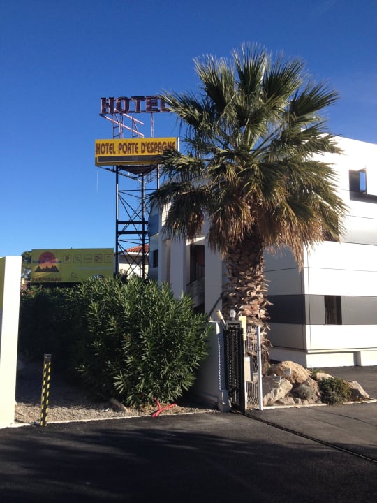 Vue exterieure Brit Hôtel Porte D'Espagne