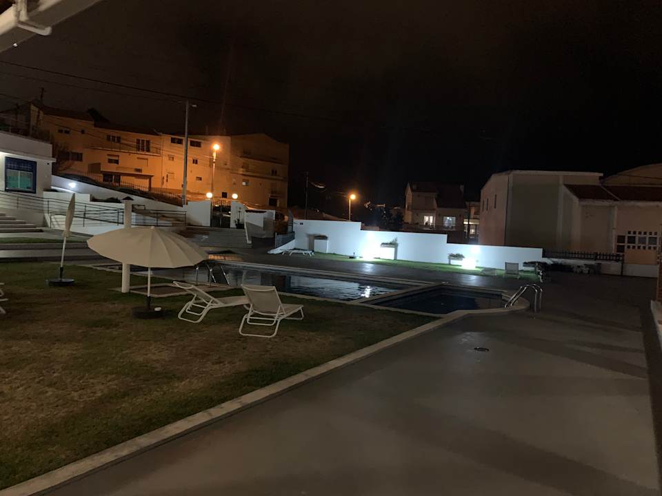 Pool Zulla Nazare's Surf Village