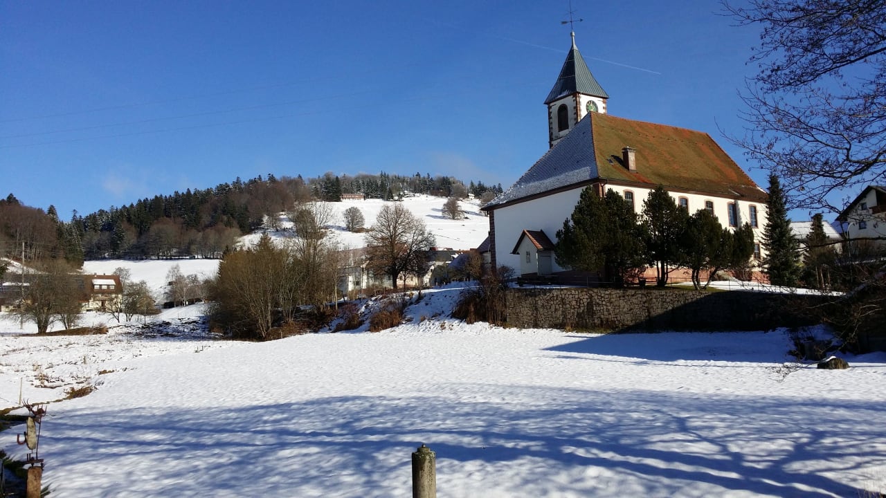 Kirche am Ort  Landhotel Mühle zu Gersbach