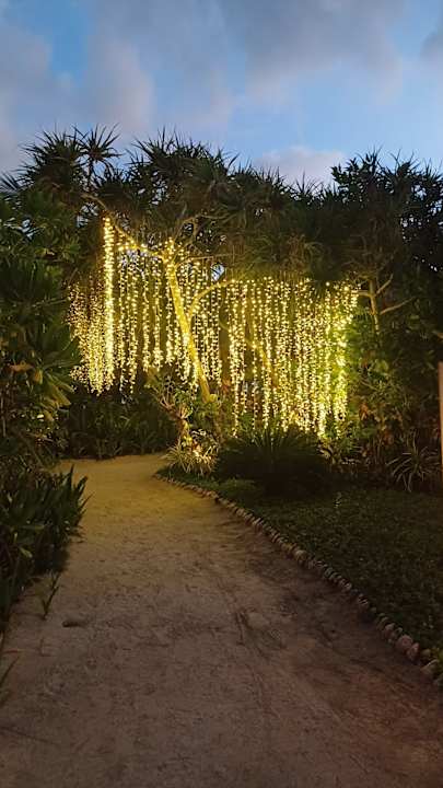 Außenansicht Kuredu Island Resort & Spa