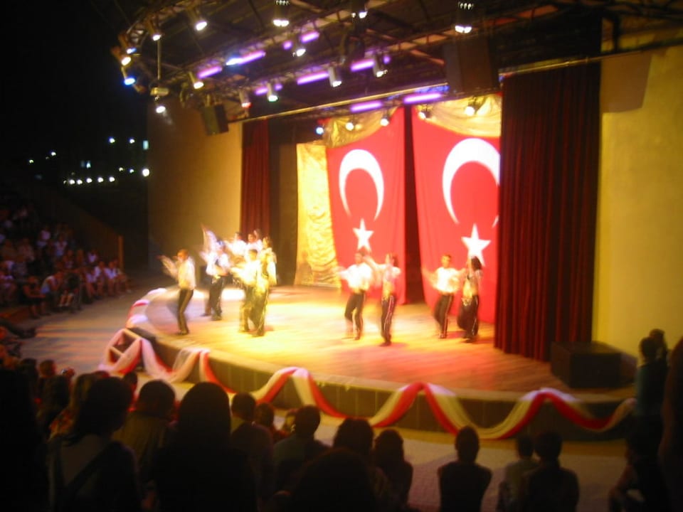 Abendanimation Long Beach Alanya