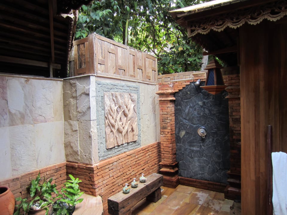 Openair Dusche Santhiya Koh Phangan Resort & Spa