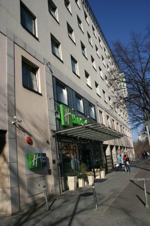 Außenansicht Holiday Inn Express Berlin City Center