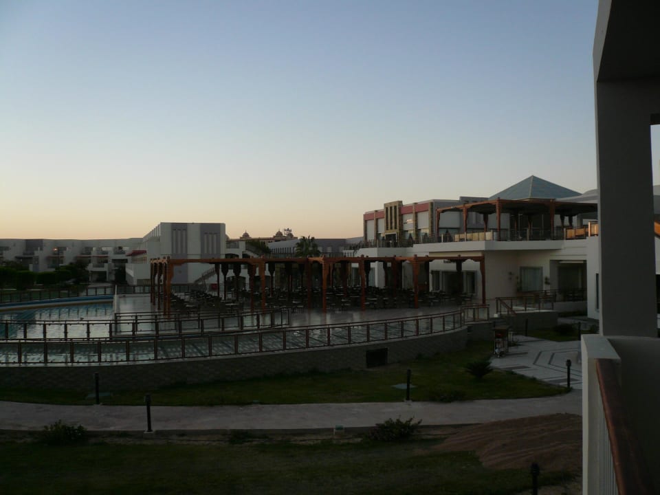 Am Abend SUNRISE Crystal Bay - TUI BLUE
