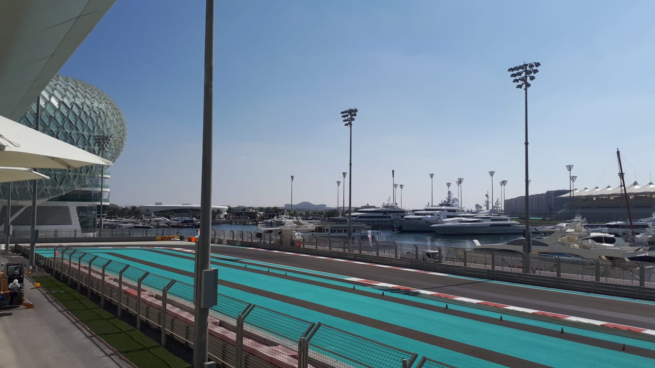 Ausblick W Abu Dhabi - Yas Island