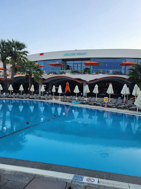 Pool VONRESORT Golden Coast