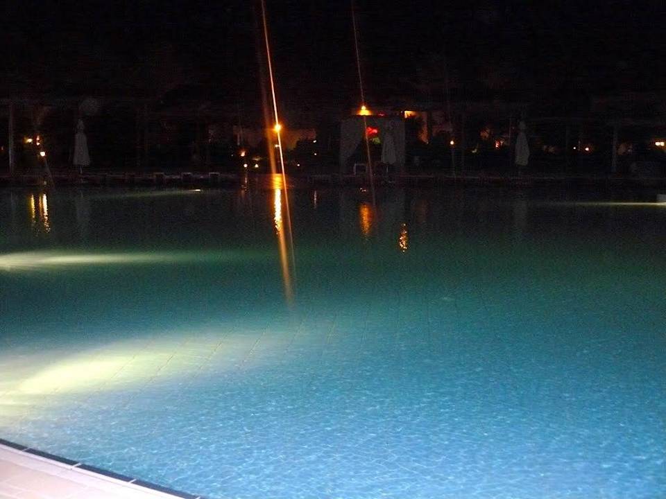 Basen wieczorem Sharm Grand Plaza Resort