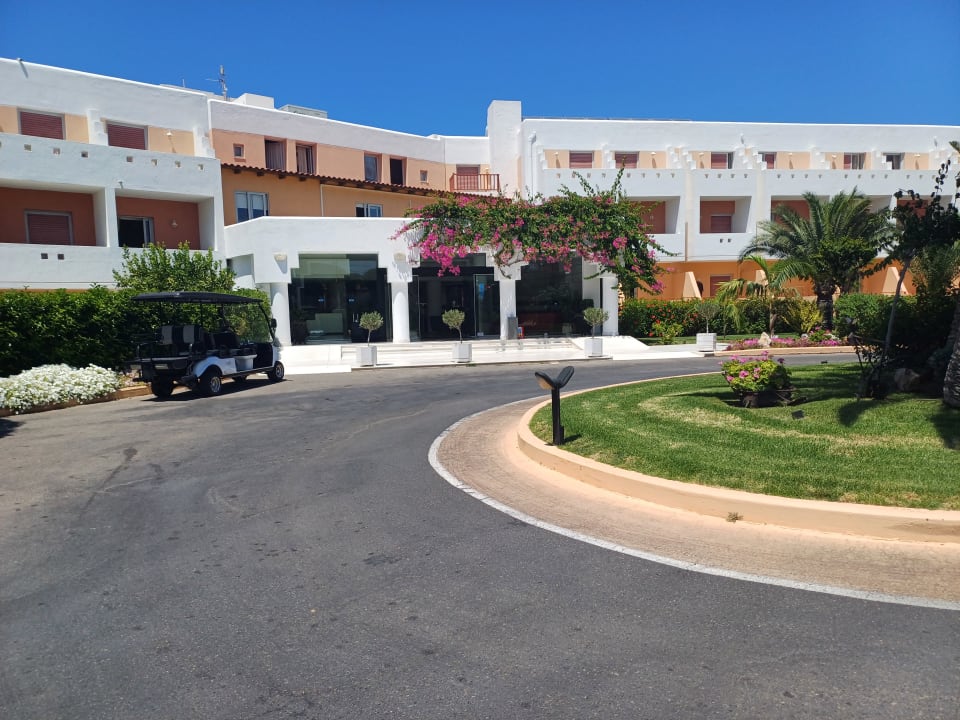 Lobby Anissa Beach & Village