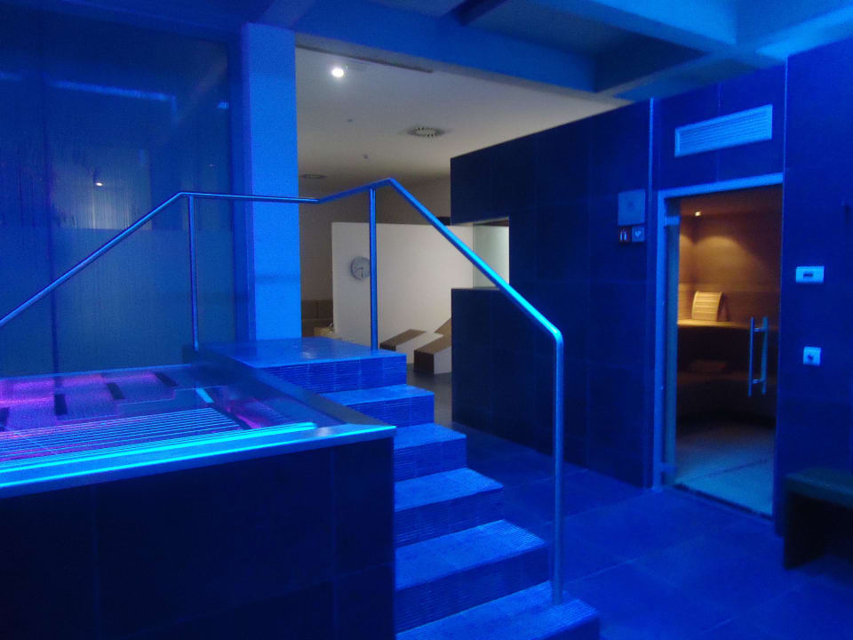 Wellnessbereich (links der Whirlpool) Hotel Là Di Moret