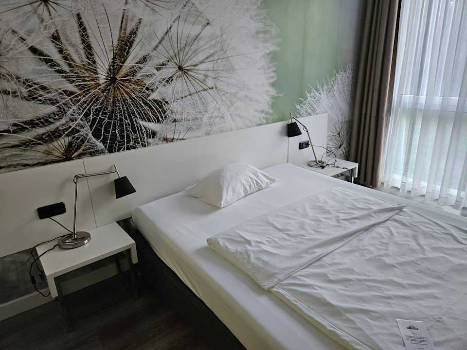 Zimmer Hotel Days Inn Dessau