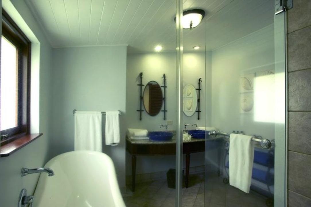 Deluxe Room Bathroom Paradise Sun