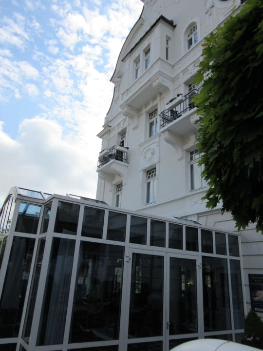 Außenansicht Göbel's Hotel Quellenhof