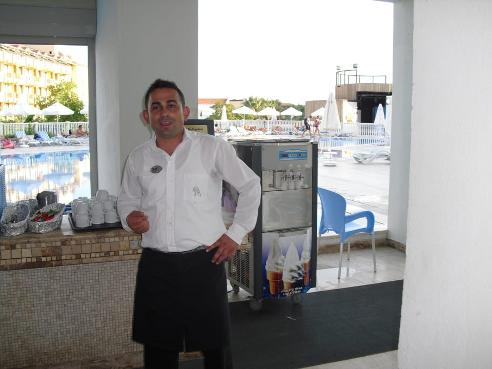 Poolbar Royal Atlantis Spa & Resort