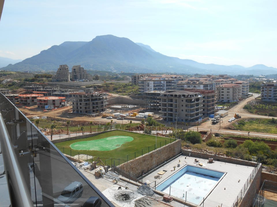 Nicht fertiggestellte Anlage und Baustellen Michell Hotel & Spa