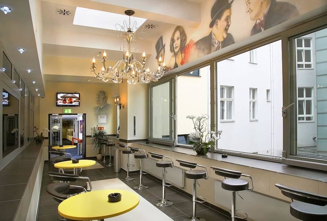 Raucherbereich Hollywood Media Hotel