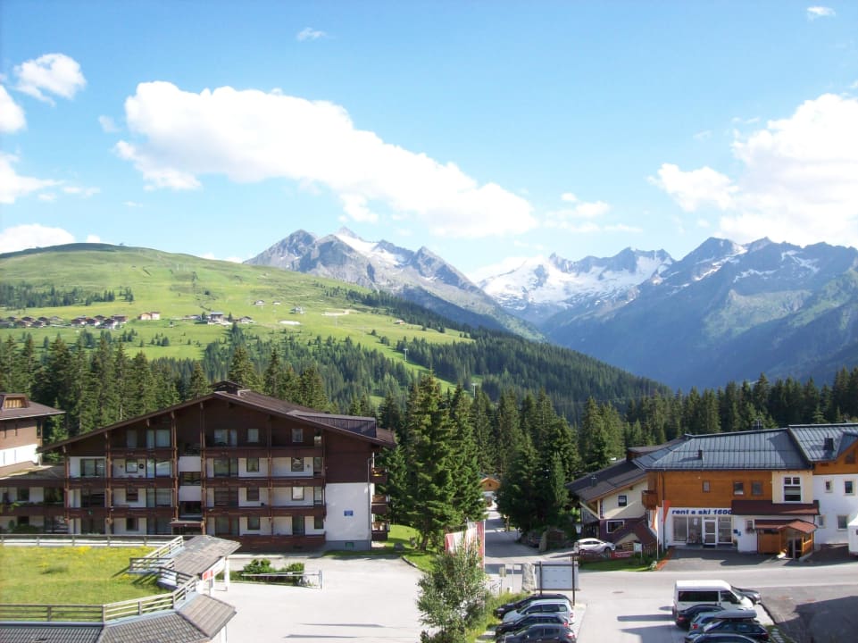 Unser Ausblick vom Zimmer "Gletscherblick" Hotel Königsleiten Vital-Alpin