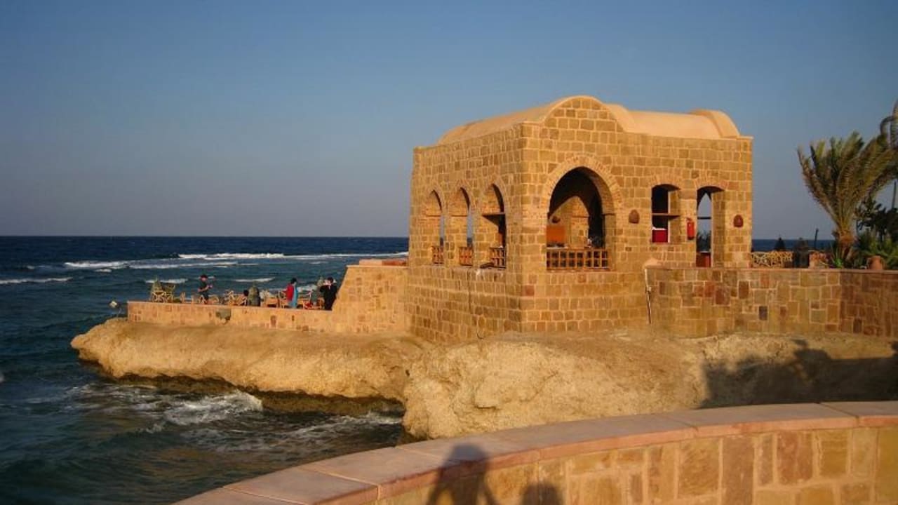 On the Rocks Mövenpick Resort El Quseir