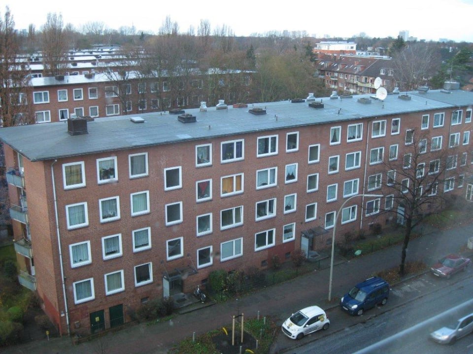 Ausblick auf ein Wohnhaus NH Hamburg Horner Rennbahn