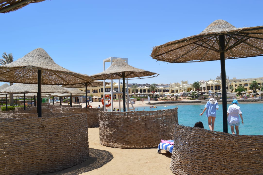 Пляж Sunny Days Palma De Mirette Resort & Spa