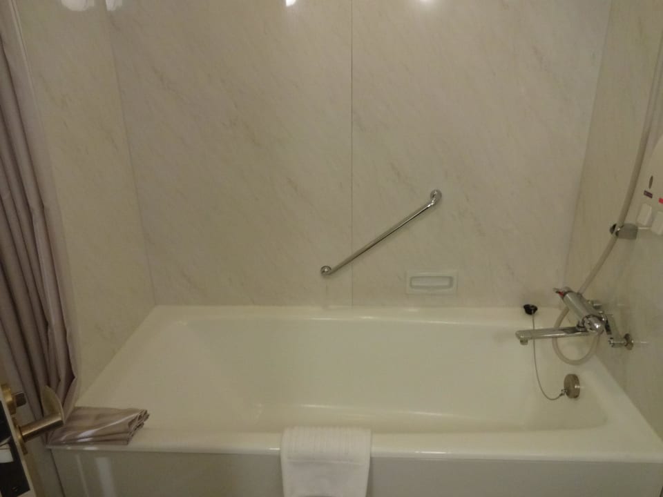 Badewanne Hotel Metropolitan Nagano