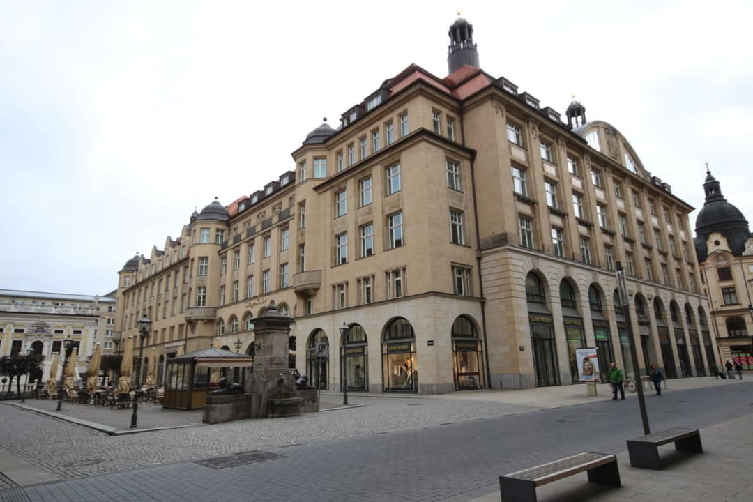 Ansicht vom Südwesten Steigenberger Icon Grandhotel Handelshof