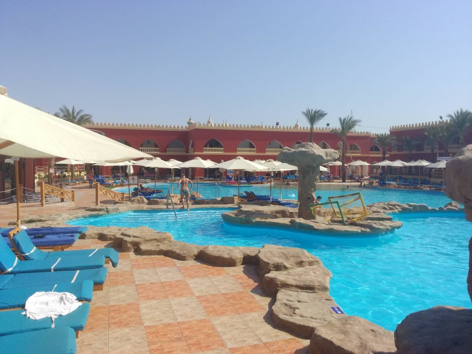 Basen Pickalbatros Alf Leila Wa Leila Resort - Neverland Hurghada