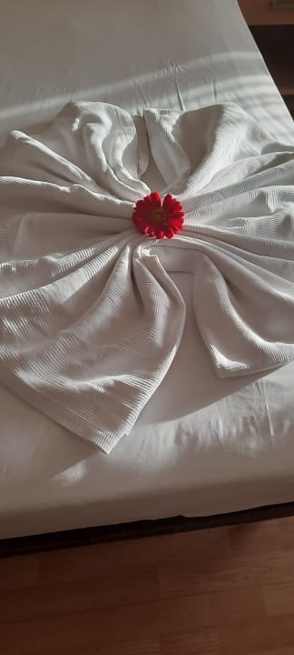 Zimmer Side Breeze Hotel