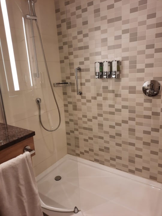 Zimmer Hampton By Hilton Frankfurt Airport