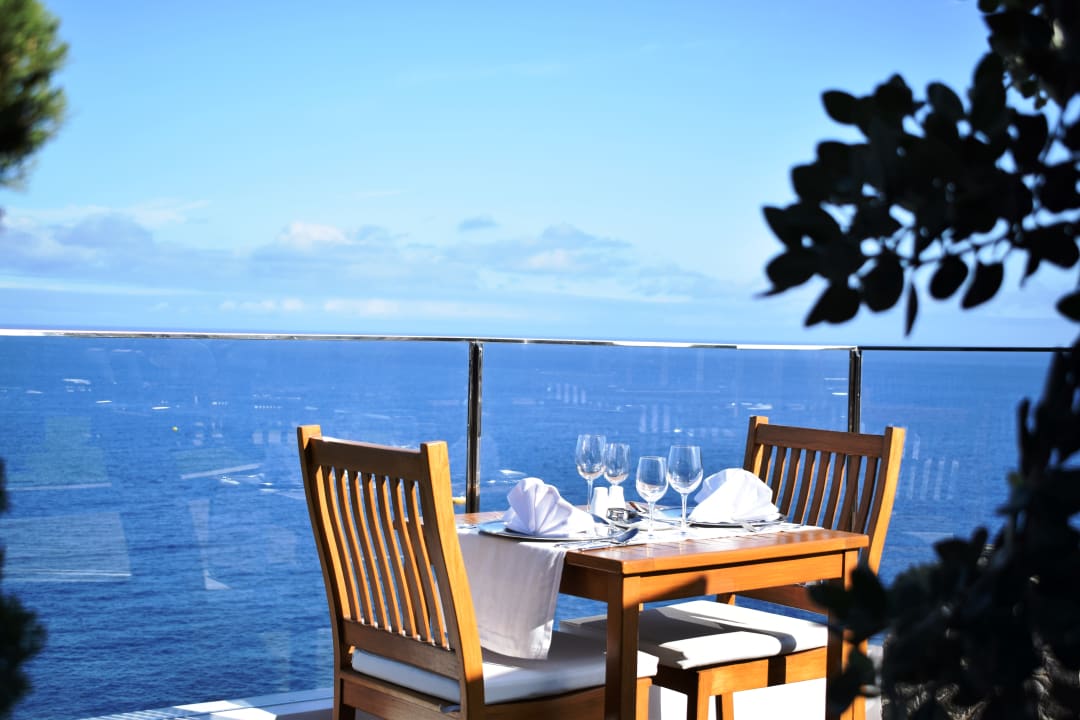 Gastro Hotel Madeira Regency Cliff