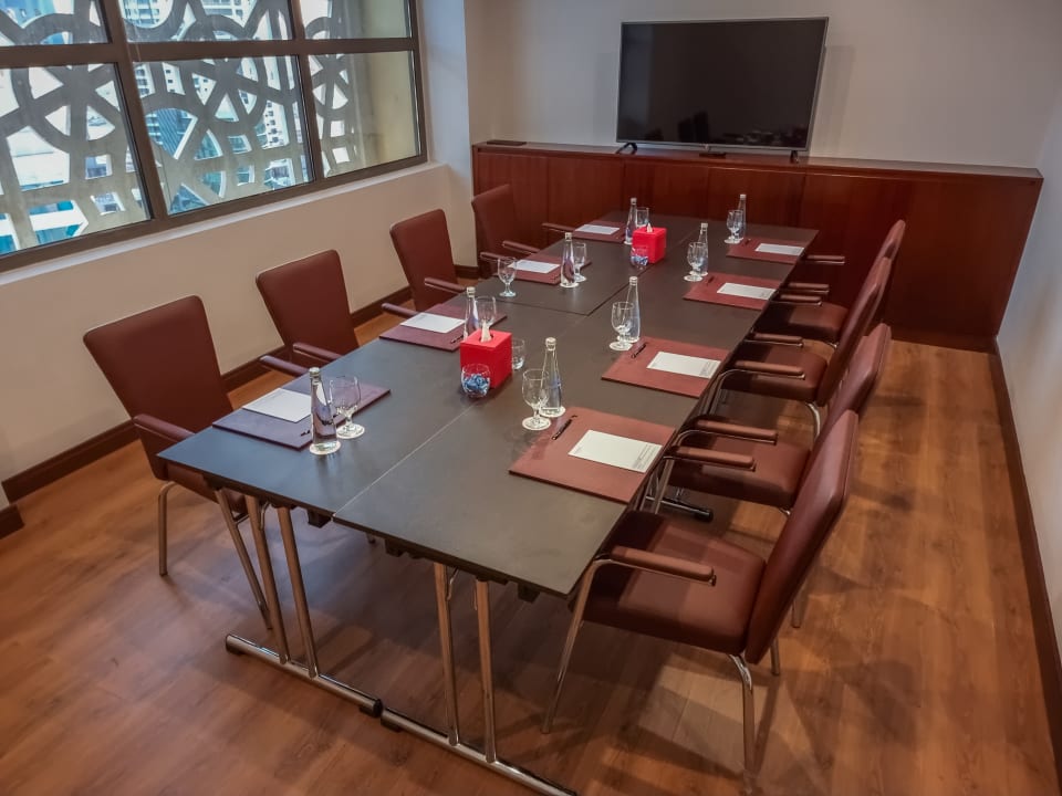 Sonstiges Ramada Hotel and Suites by Wyndham Dubai JBR