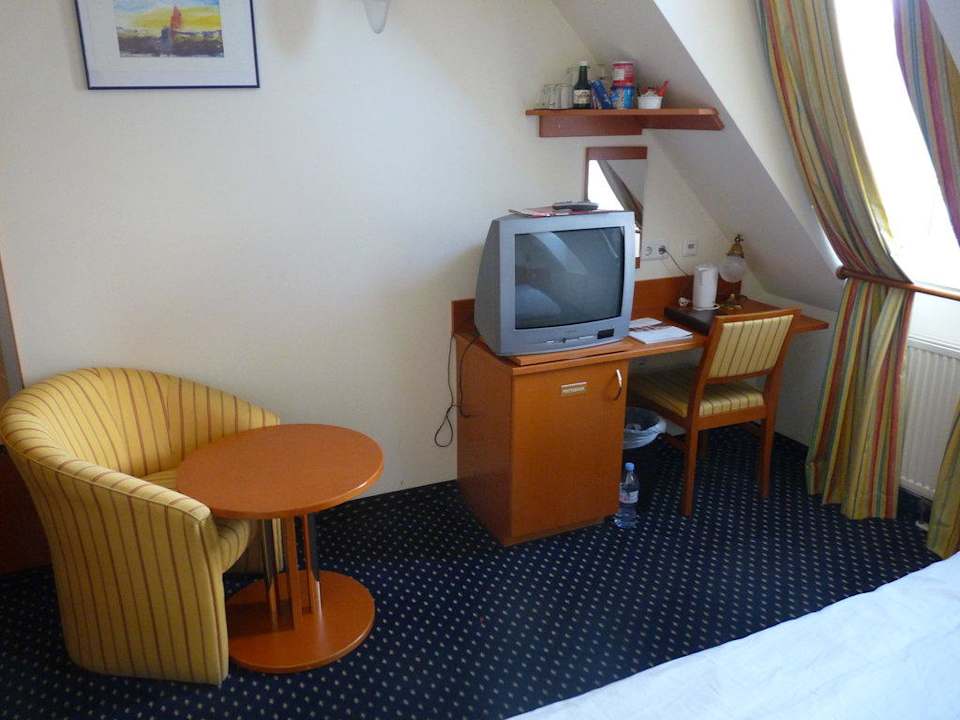 TV und Wasserkocher Suite Hotel 900 m zur Oper