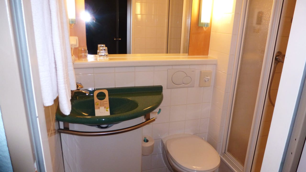 Sauberes Badezimmer Hotel Ibis Wien Mariahilf